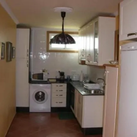 - 1 Bedroom With Sea Views - 0009 *